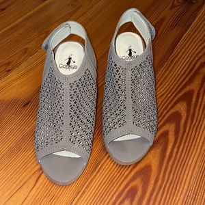Corkys Wedges!!